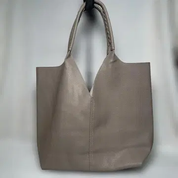 새상품급 [구치오 베이직] 센터 절개 V컷 토트백 그레이지