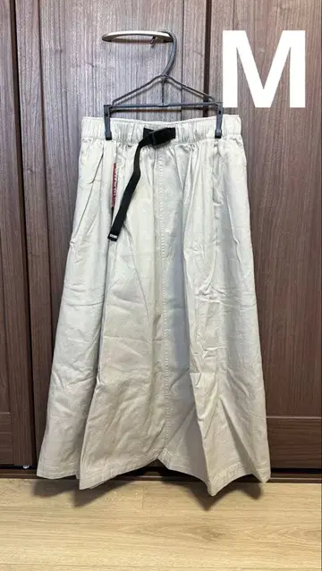 CHUMS 투 턱 와이드 스커트