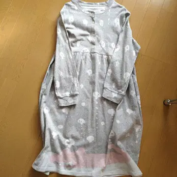 츠모리 치사토 긴팔 원피스