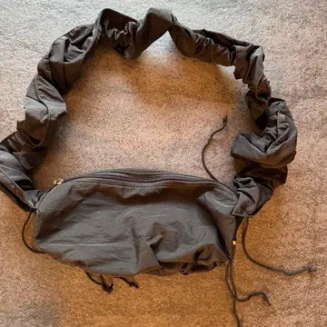 OUTDOOR PRODUCTS x Firsthand 숄더백 S 블랙