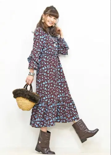 앤드러브 &LOVE 프릴 넥 LOVE 가든 프린트 원피스 LL