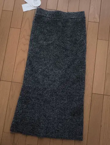 Mila Owen 100% 울 타이트 스커트 새상품