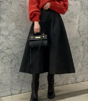 미라 오웬 턱 디자인 자카드 스커트