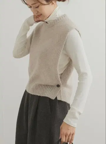 [ 새상품 택 포함 ] 울 캐시미어 니트 베스트 도어즈