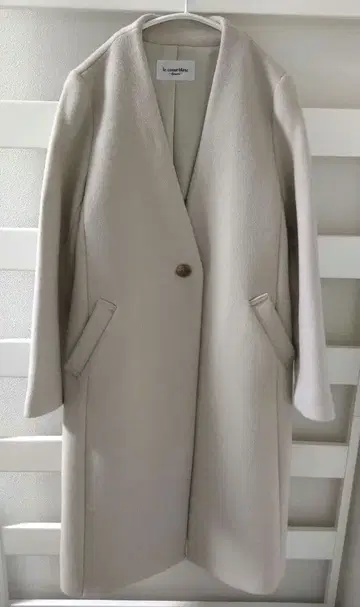 르 쿠르 블랑 노카라 롱 코트