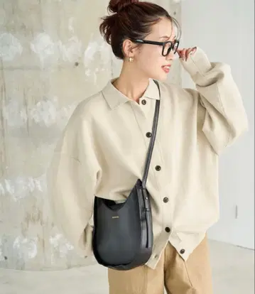 맨투맨 스타일 카라 부착 버튼 가디건