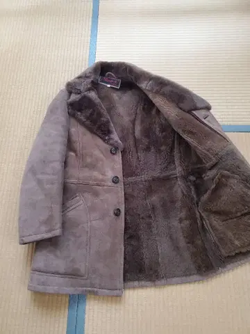 브라운 스웨이드 퍼(fur) 부착 자켓