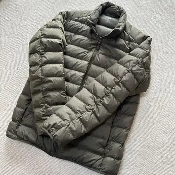 UNIQLO 울트라 라이트 다운 다운 자켓 올리브