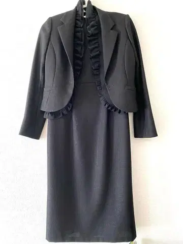 올 시즌 블랙 포멀 원피스 수트 프릴 포함 3세트