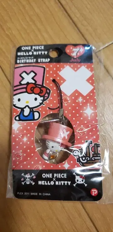 Hello Kitty ONE PIECE 벌스데이 스트랩 기타 여러가지
