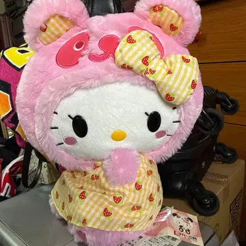 헬로키티 봉제 인형 스트로베리 패턴