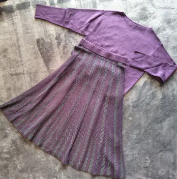 쿠 드 샹스 COUP DE CHANCE 보라색 스트라이프 패턴 니트 업