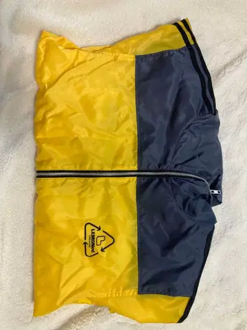 hide 로케다이 후드티