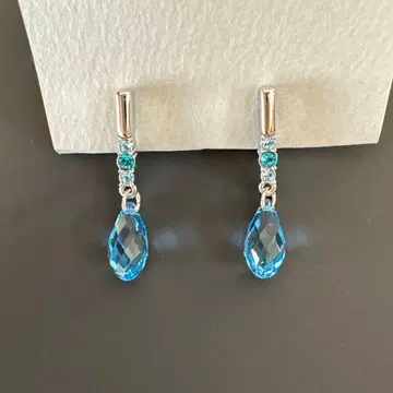 SWAROVSKI 귀걸이 티어드롭 아쿠아 스카이블루 블루