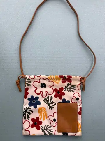 TOMORROWLAND 프린트 토트백 화이트 캔버스 가죽