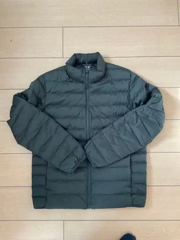 유니클로 퍼프 테크 자켓 올리브 L