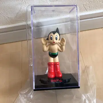 철완 아톰 피규어 케이스 포함 테즈카 오사무 들린다