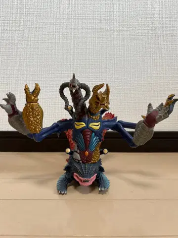 울트라맨 괴수 피규어 다두 기가키마이라