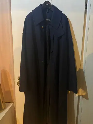 더 르라크스 발라칼라 코트 클래식 블루