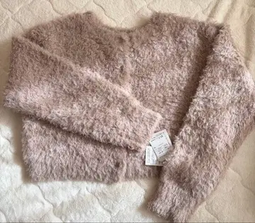 베이지 버튼 긴팔 스웨터