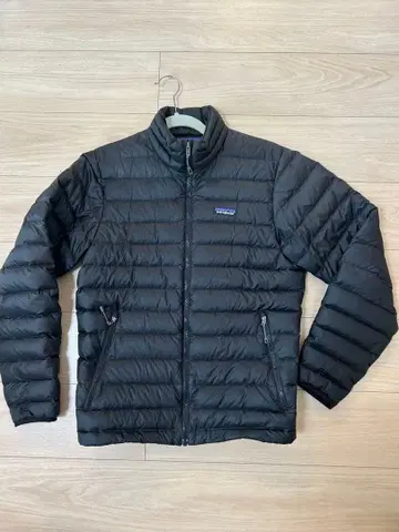 Patagonia 블랙 다운 자켓