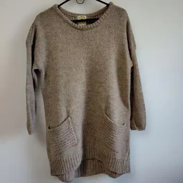 Ray BEAMS 포켓 부착 베이지 니트 긴 길이 스웨터 루즈핏