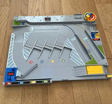 토미카 주차장 롱 토미카, 대형 차량 대응