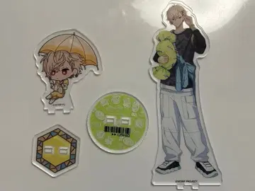 에이트리 18TRIP 애니카페 아크릴 스탠드 쿠라쿠마 시오