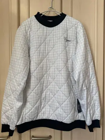 미사용 새상품 TIGORA 퀼팅 자켓 L 사이즈