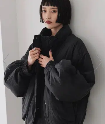 로리즈팜 몬스터 숏코트 블랙