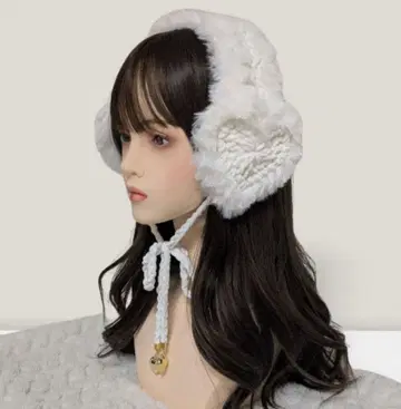 핸드메이드 귀도리 화이트 귀마개 니트 y2k 그런지