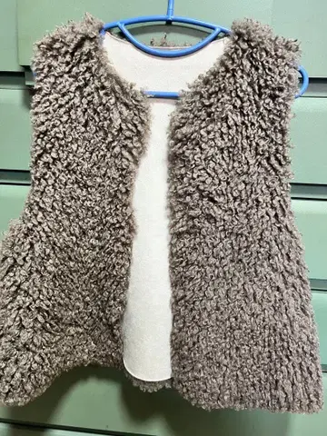 브라운 퍼풍 슬리브리스 베스트