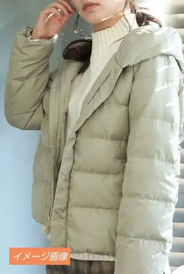 새상품급! 후드 부착 다운 자켓 라이트 그린