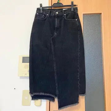 러그앤본 데미지 데님 스커트