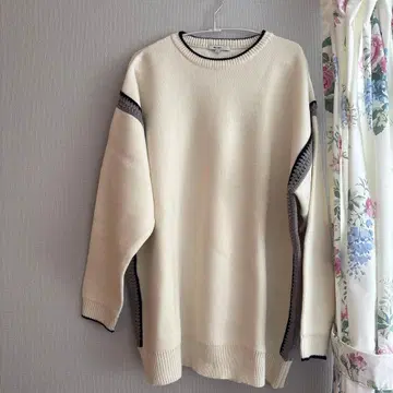 미사용 니코앤드 스웨터 L 사이즈