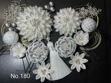 No.180 츠마미자이쿠 머리 장식 성인식 졸업식 결혼식