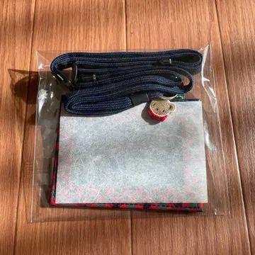 미사용 새상품 [ 파밀리아 ] 네임 홀더 빨간색 계열 체크