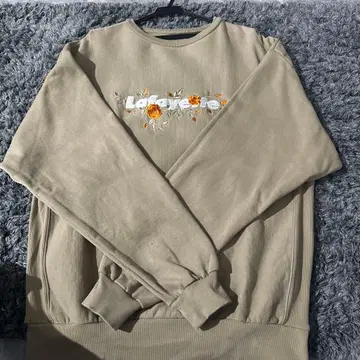 Lafayette 자수 맨투맨 베이지