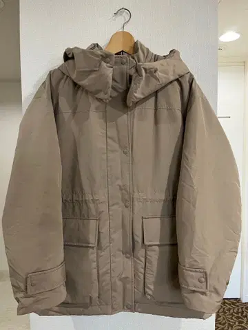 유니클로 UNIQLO 하이브리드 다운 자켓 코트 M 베이지