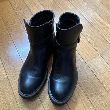 Ecco GORE-TEX 블랙 가죽 부츠