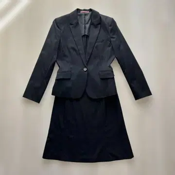 취업 정장 무릎 기장 블라우스 포함 블랙 스트라이프 L