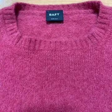 바피 BAFY 크루넥 니트 사이즈 44