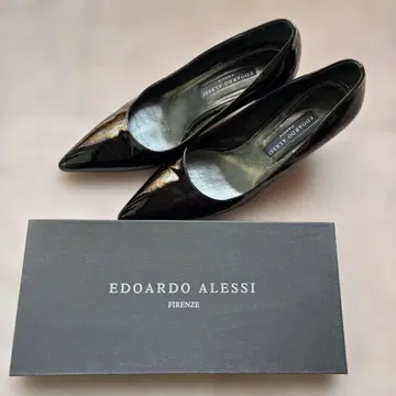 블랙 에나멜 하이힐 덤 포함