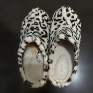 니코앤드 레오파드 무늬 퍼 통굽 샌들