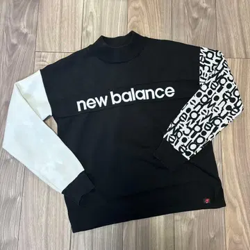 뉴발란스 스웨터 블랙/화이트