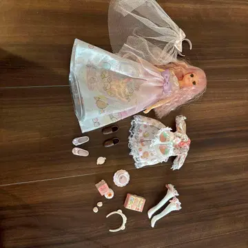 스밋코구라시 리카짱 웨딩 & 스미코구라시 카페에 어서오세요