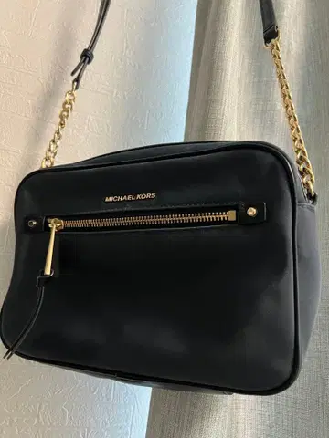 MICHAEL KORS 블랙 숄더백