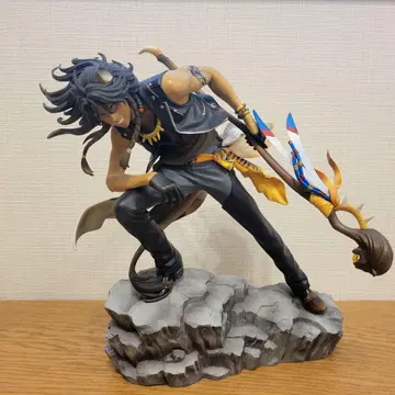 트위스테 레오나 킹스칼라 피규어 1/8 애니플렉스