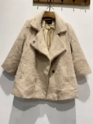 베이지 퍼 오버 사이즈 자켓