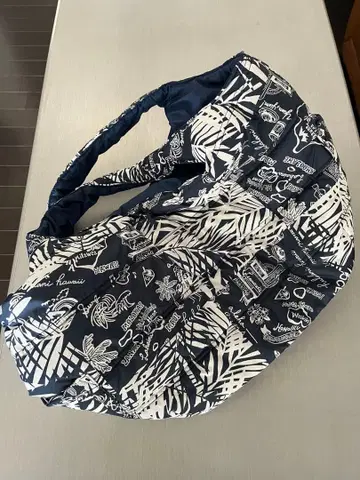 노브랜드 토트백 서핑 패턴